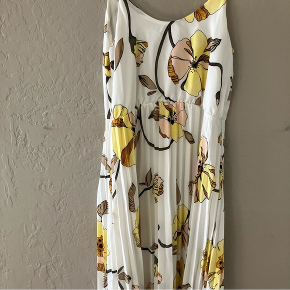 a new day White and Yellow Floral Midi Dress - Picture 8 of 13